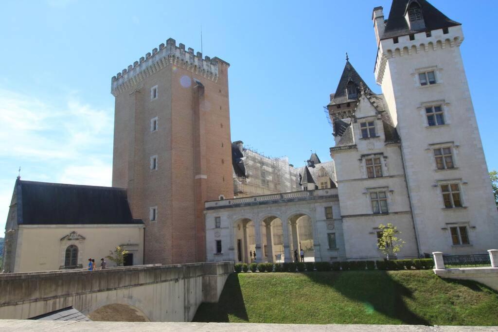Quartier Historique Du Chateau Bel Appt Meuble Pau Extérieur photo
